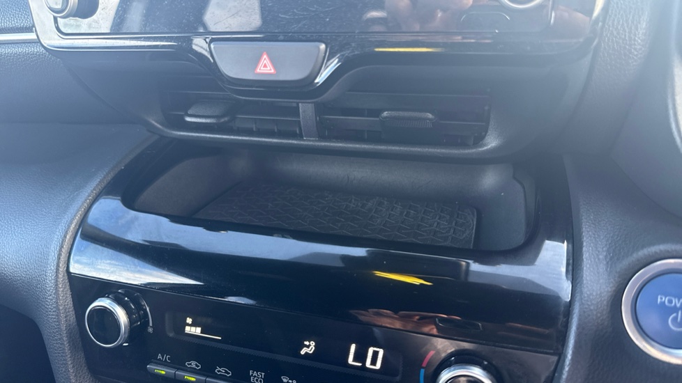 Toyota Yaris Cross 1.5 Hybrid Design 5dr CVT Hybrid Estate - Image 37