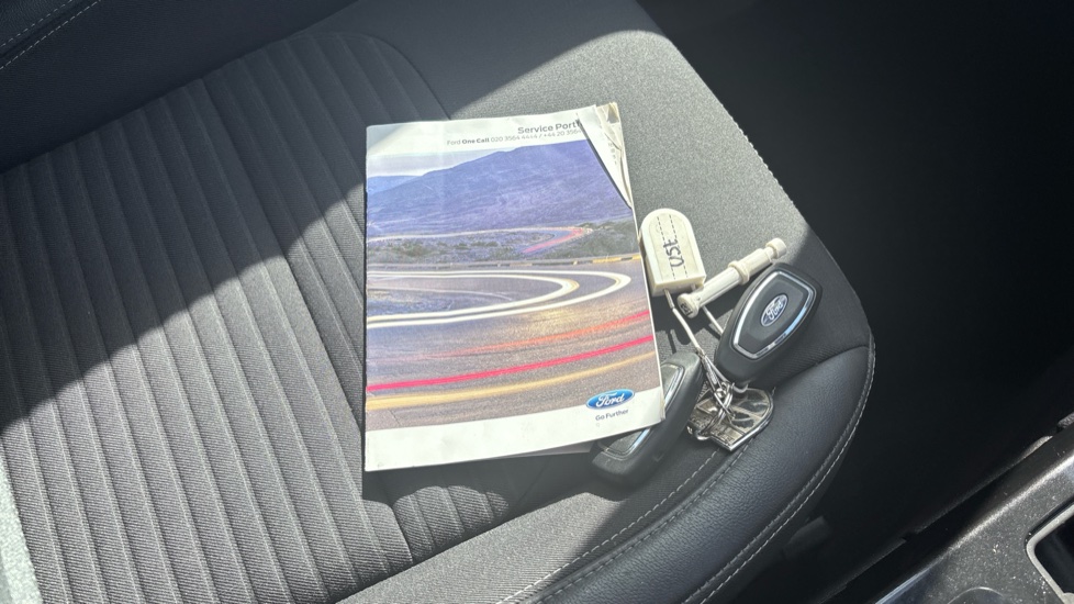 Ford Kuga 2.0 TDCi Titanium 5dr 2WD Diesel Estate - Image 19