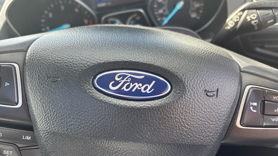 Ford Kuga 2.0 TDCi Titanium 5dr 2WD Diesel Estate - Image 24
