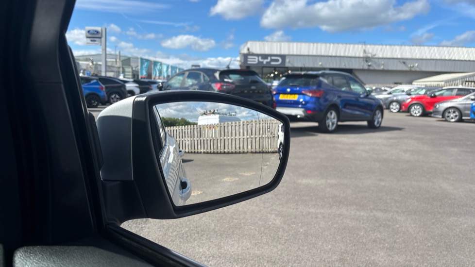 Ford Kuga 2.0 TDCi Titanium 5dr 2WD Diesel Estate - Image 30