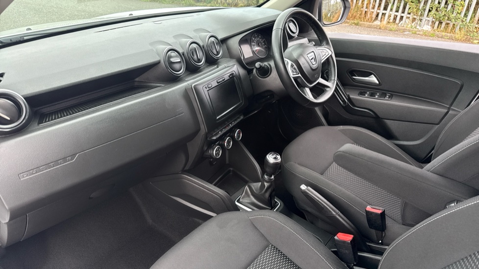 Dacia Duster 1.3 TCe 130 Comfort 5dr Petrol Estate - Image 9