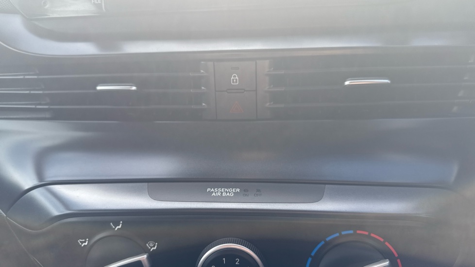 Hyundai BAYON 1.0 TGDi 48V MHEV SE Connect 5dr DCT Petrol Hatchback - Image 29