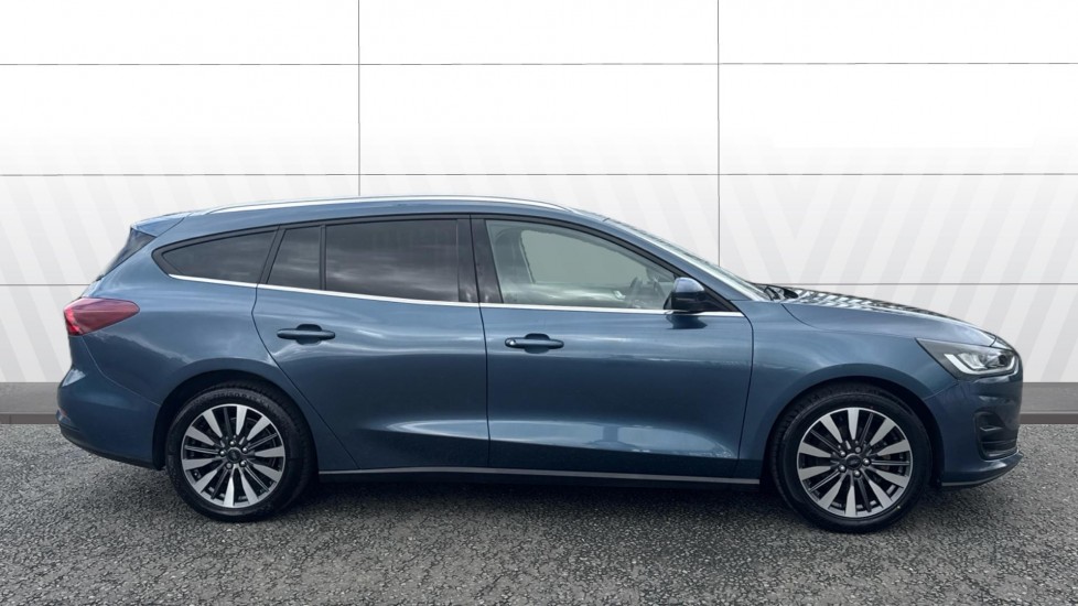 Ford Focus 1.0 EcoBoost Hybrid mHEV Titanium X 5dr Auto Petrol Estate - Image 5