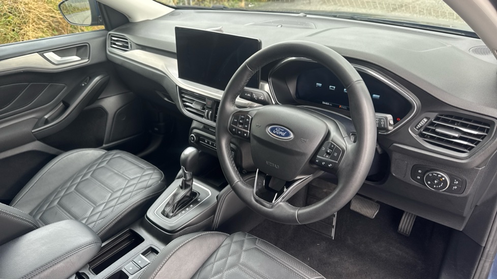 Ford Focus 1.0 EcoBoost Hybrid mHEV Titanium X 5dr Auto Petrol Estate - Image 11