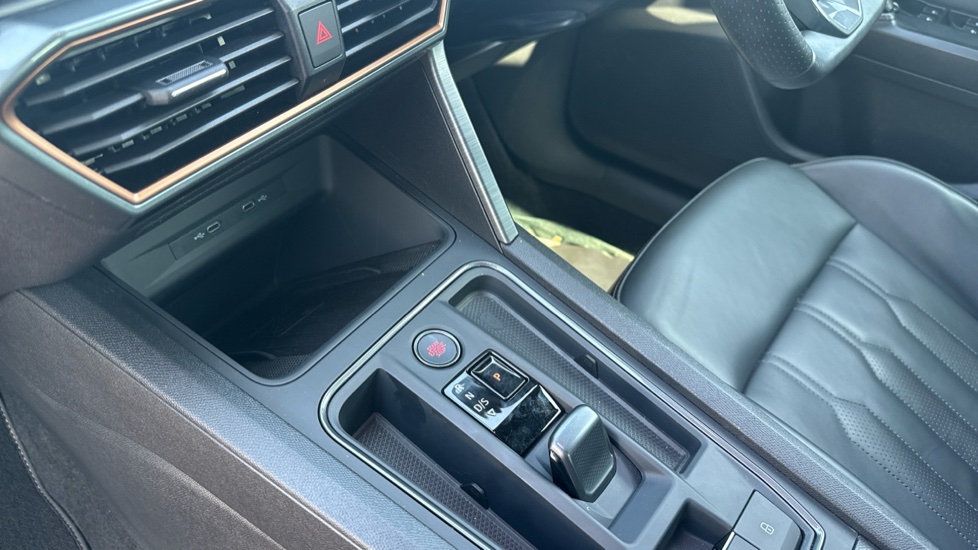 CUPRA Formentor 2.0 TSI 190 V2 5dr DSG 4Drive Petrol Estate - Image 16