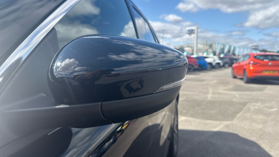 Ford Kuga 1.5 EcoBoost 150 Titanium Edition 5dr Petrol Estate - Image 8