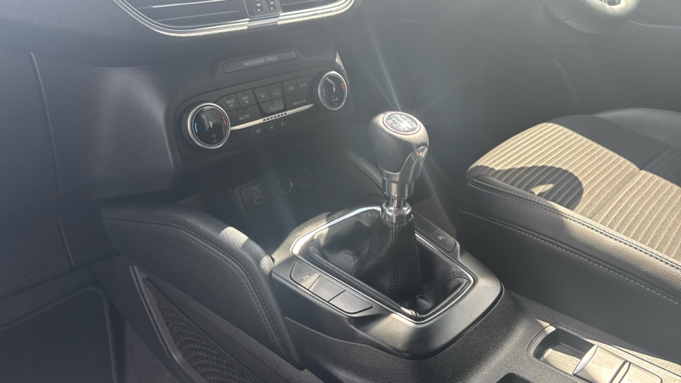 Ford Kuga 1.5 EcoBoost 150 Titanium Edition 5dr Petrol Estate - Image 13
