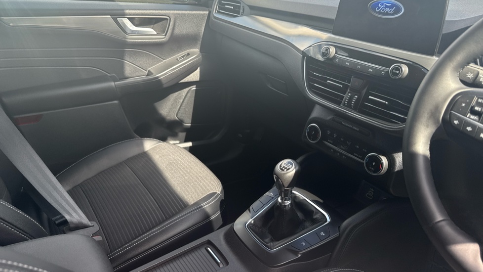 Ford Kuga 1.5 EcoBoost 150 Titanium Edition 5dr Petrol Estate - Image 14