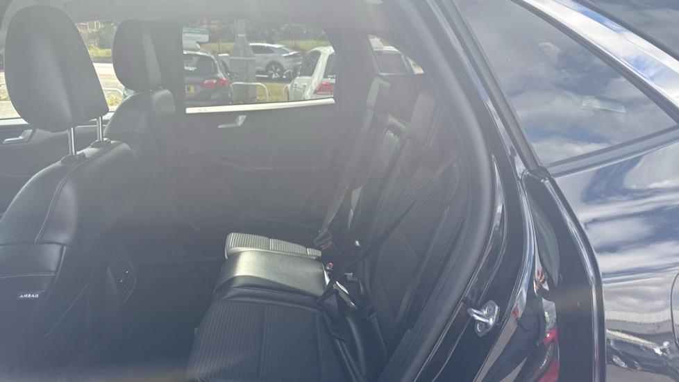 Ford Kuga 1.5 EcoBoost 150 Titanium Edition 5dr Petrol Estate - Image 16
