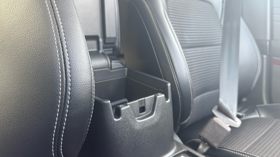 Ford Kuga 1.5 EcoBoost 150 Titanium Edition 5dr Petrol Estate - Image 37
