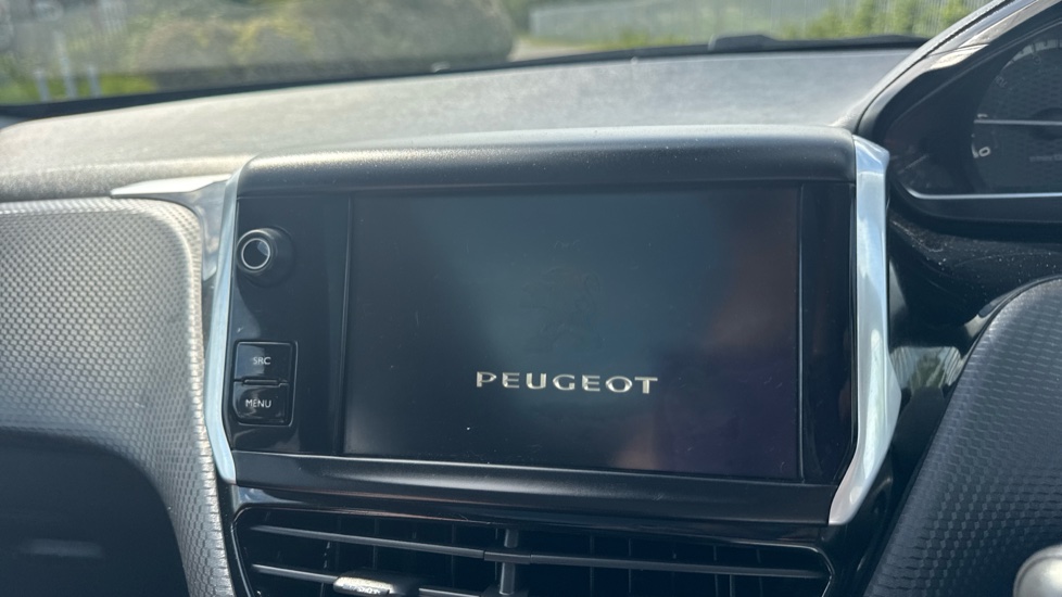 Peugeot 2008 1.2 PureTech 110 GT Line 5dr EAT6 Petrol Estate - Image 12
