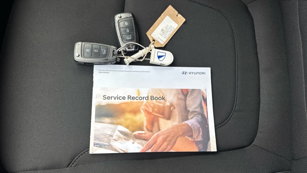 Hyundai TUCSON 1.6 TGDi Hybrid 230 SE Connect 5dr 2WD Auto Hybrid Estate - Image 19