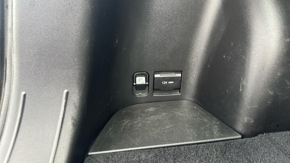 Hyundai TUCSON 1.6 TGDi Hybrid 230 SE Connect 5dr 2WD Auto Hybrid Estate - Image 30