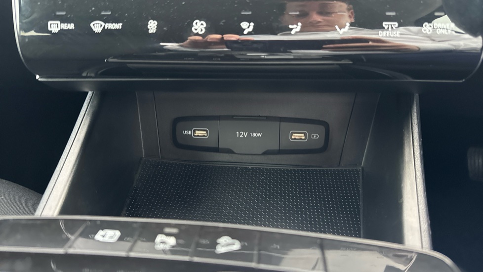 Hyundai TUCSON 1.6 TGDi Hybrid 230 SE Connect 5dr 2WD Auto Hybrid Estate - Image 33