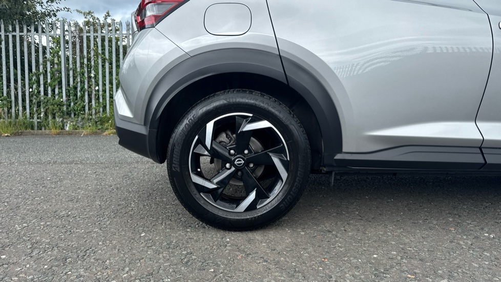 Nissan Juke 1.0 DiG-T 114 N-Connecta 5dr Petrol Hatchback - Image 7