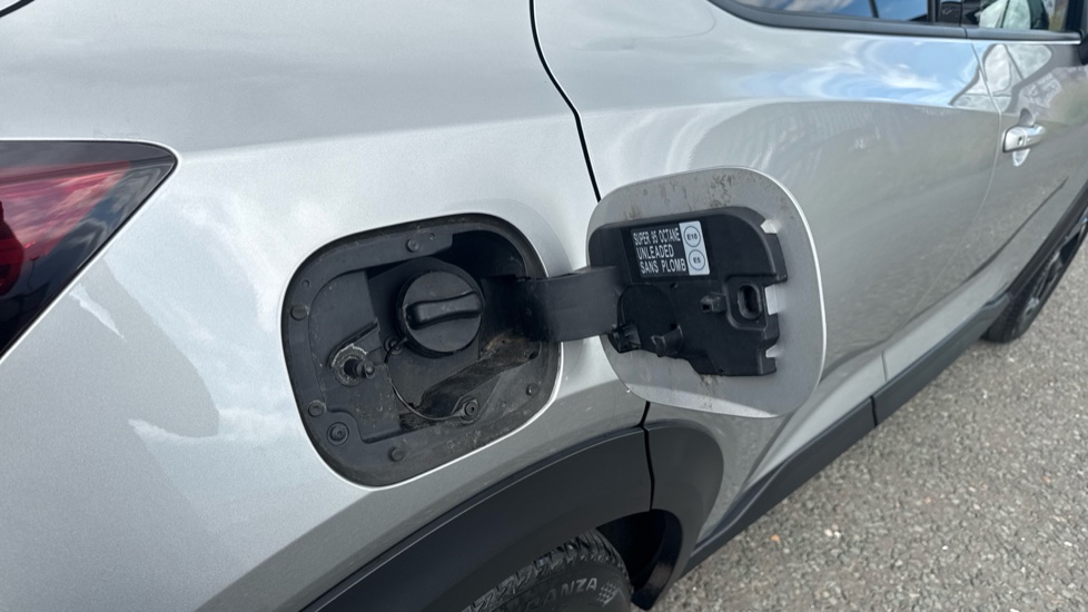 Nissan Juke 1.0 DiG-T 114 N-Connecta 5dr Petrol Hatchback - Image 24