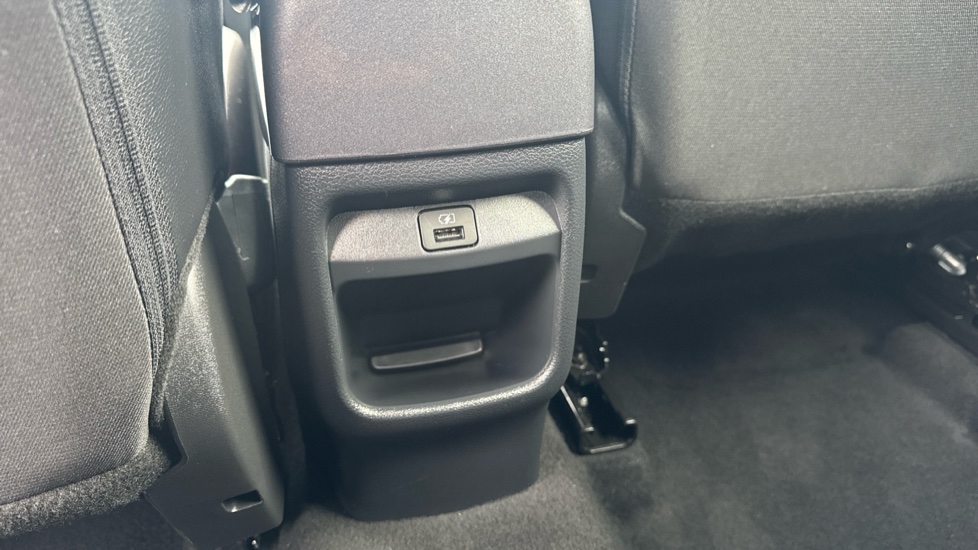 Nissan Juke 1.0 DiG-T 114 N-Connecta 5dr Petrol Hatchback - Image 26