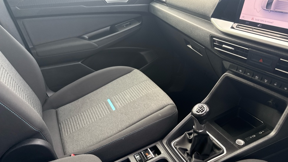 Ford Tourneo Connect 2.0 EcoBlue Active 5dr [7 seat] Diesel Estate - Image 14