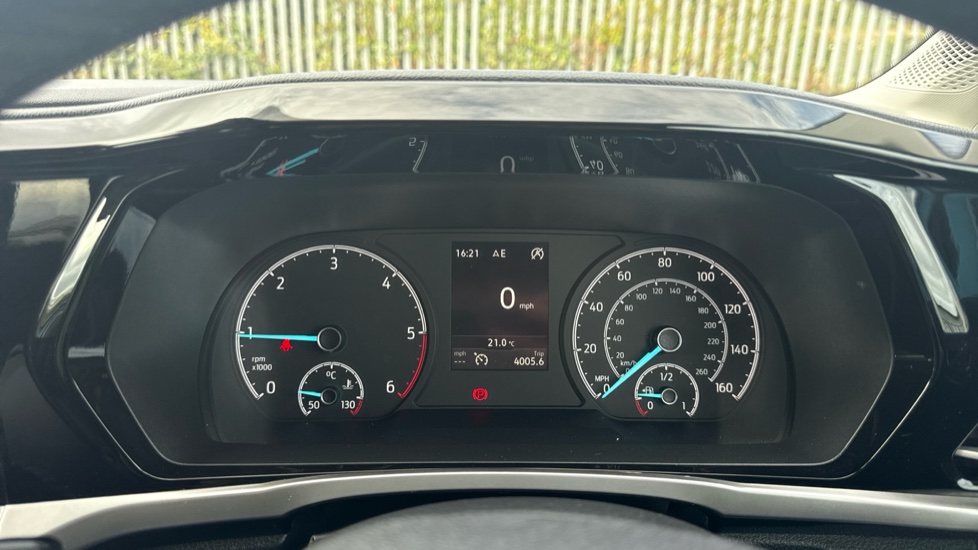 Ford Tourneo Connect 2.0 EcoBlue Active 5dr [7 seat] Diesel Estate - Image 18