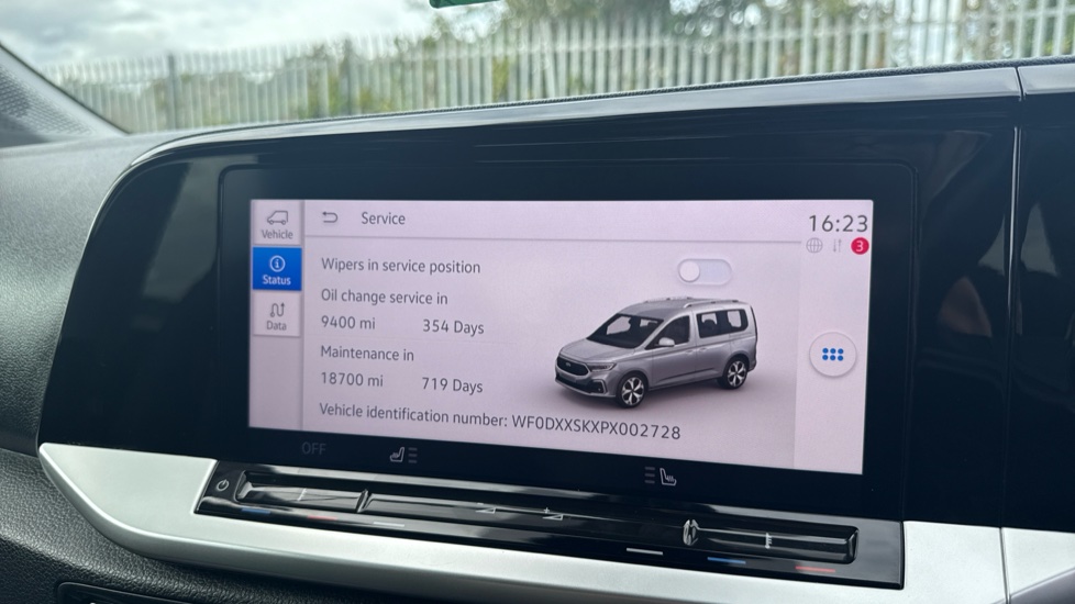 Ford Tourneo Connect 2.0 EcoBlue Active 5dr [7 seat] Diesel Estate - Image 21