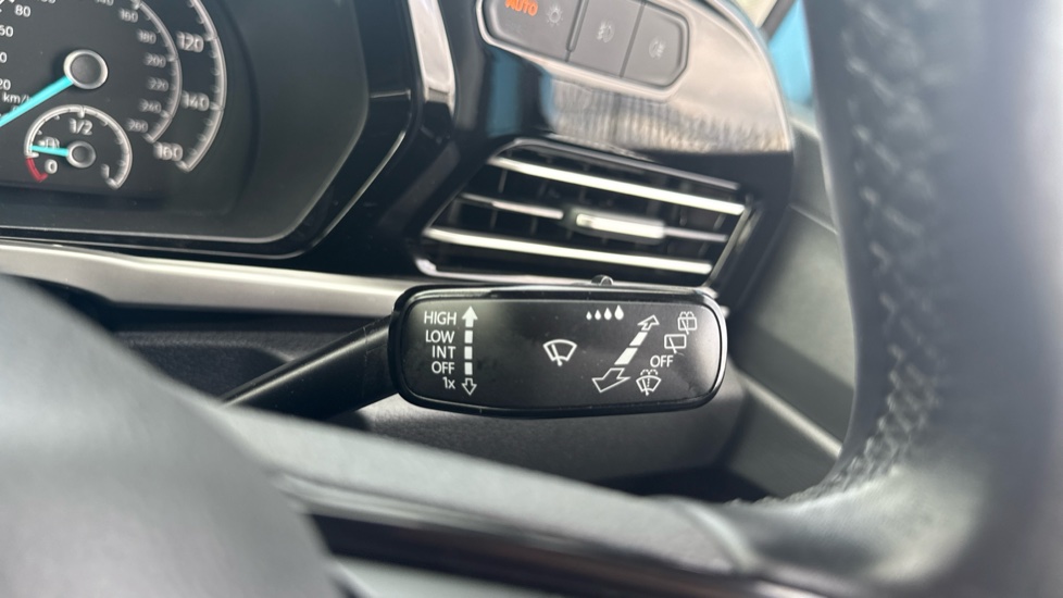 Ford Tourneo Connect 2.0 EcoBlue Active 5dr [7 seat] Diesel Estate - Image 24