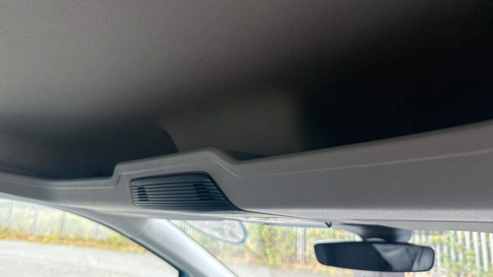 Ford Tourneo Connect 2.0 EcoBlue Active 5dr [7 seat] Diesel Estate - Image 36