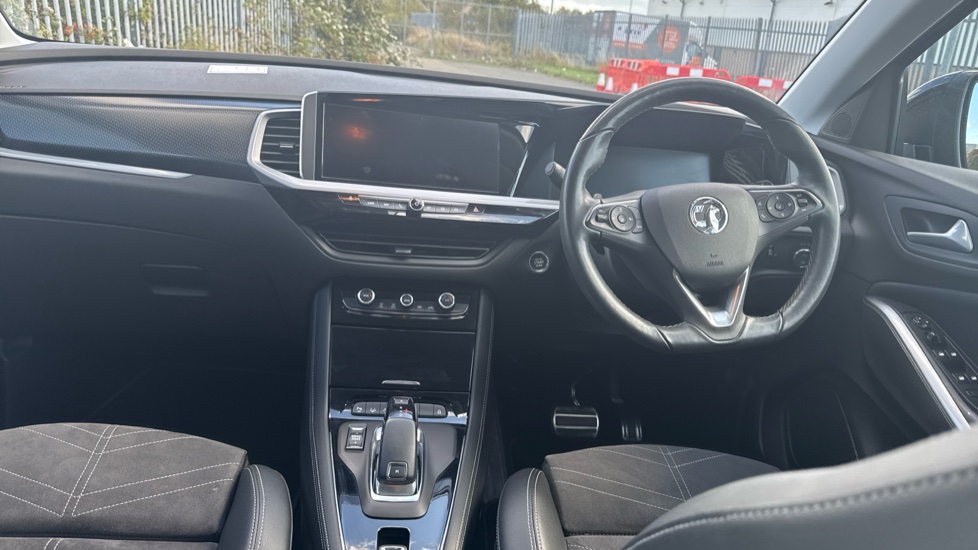 Vauxhall Grandland 1.2 Turbo Ultimate 5dr Auto Petrol Hatchback - Image 10