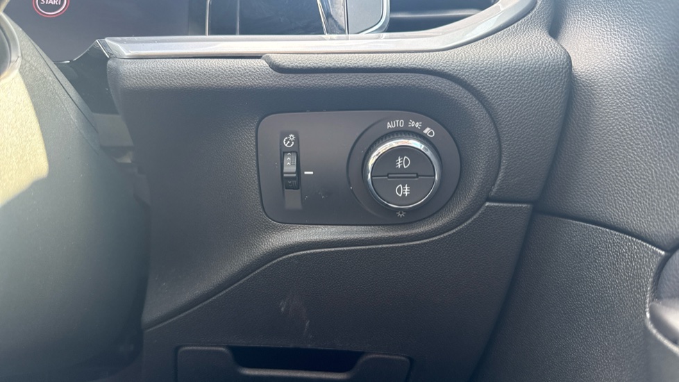 Vauxhall Grandland 1.2 Turbo Ultimate 5dr Auto Petrol Hatchback - Image 27