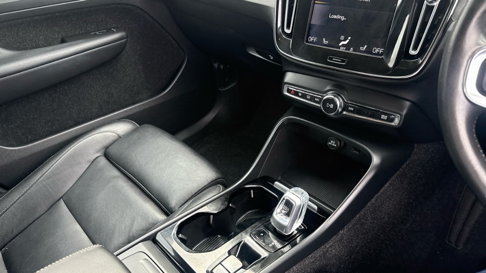 Volvo XC40 1.5 T3 [163] Inscription Pro 5dr Geartronic Petrol Estate - Image 14