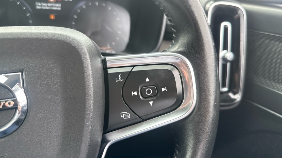 Volvo XC40 1.5 T3 [163] Inscription Pro 5dr Geartronic Petrol Estate - Image 22