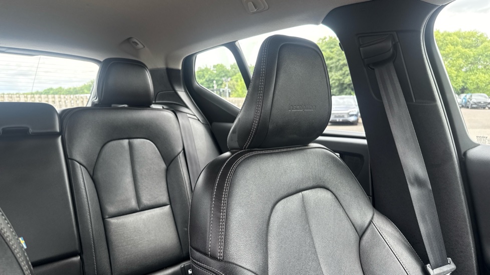 Volvo XC40 1.5 T3 [163] Inscription Pro 5dr Geartronic Petrol Estate - Image 26