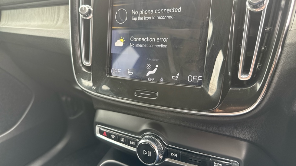 Volvo XC40 1.5 T3 [163] Inscription Pro 5dr Geartronic Petrol Estate - Image 30