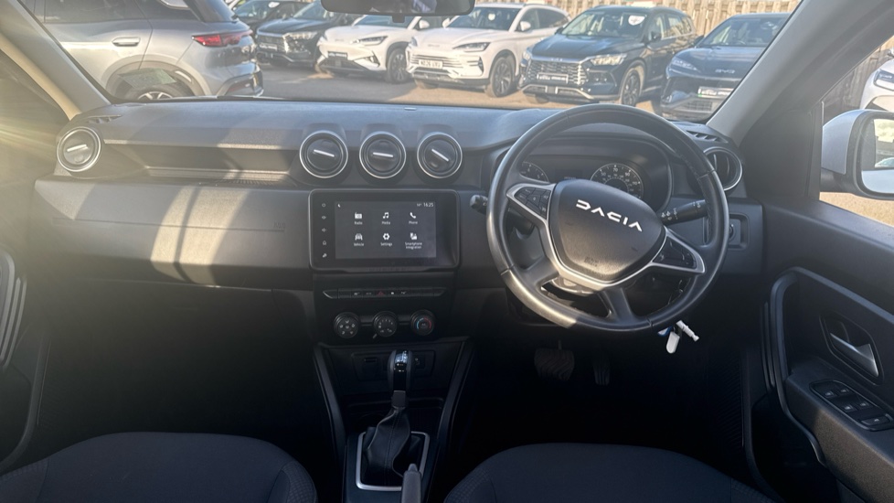 Dacia Duster 1.3 TCe 150 Expression 5dr EDC Petrol Estate - Image 10