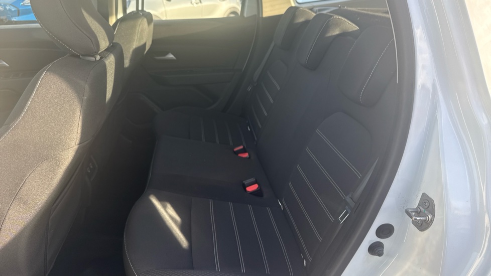 Dacia Duster 1.3 TCe 150 Expression 5dr EDC Petrol Estate - Image 16