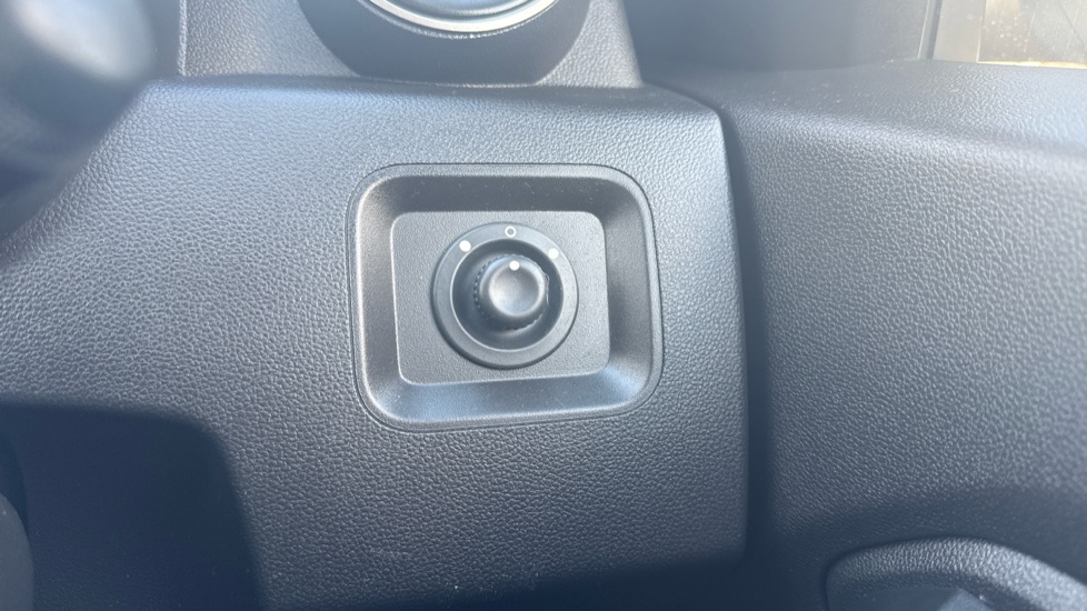 Dacia Duster 1.3 TCe 150 Expression 5dr EDC Petrol Estate - Image 35