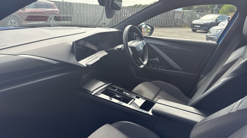 Vauxhall Astra 1.5 Turbo D GS 5dr Auto Diesel Estate - Image 9