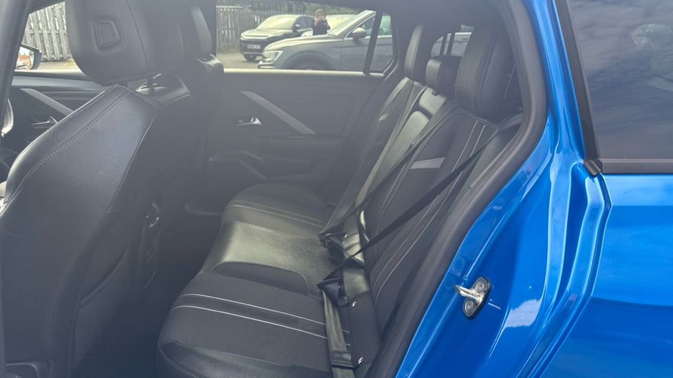 Vauxhall Astra 1.5 Turbo D GS 5dr Auto Diesel Estate - Image 16