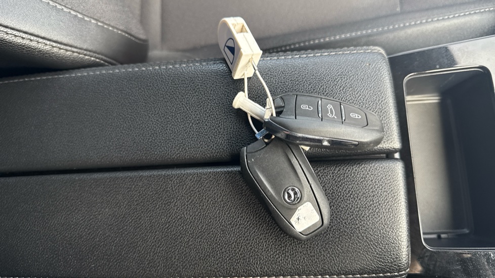 Vauxhall Astra 1.5 Turbo D GS 5dr Auto Diesel Estate - Image 20