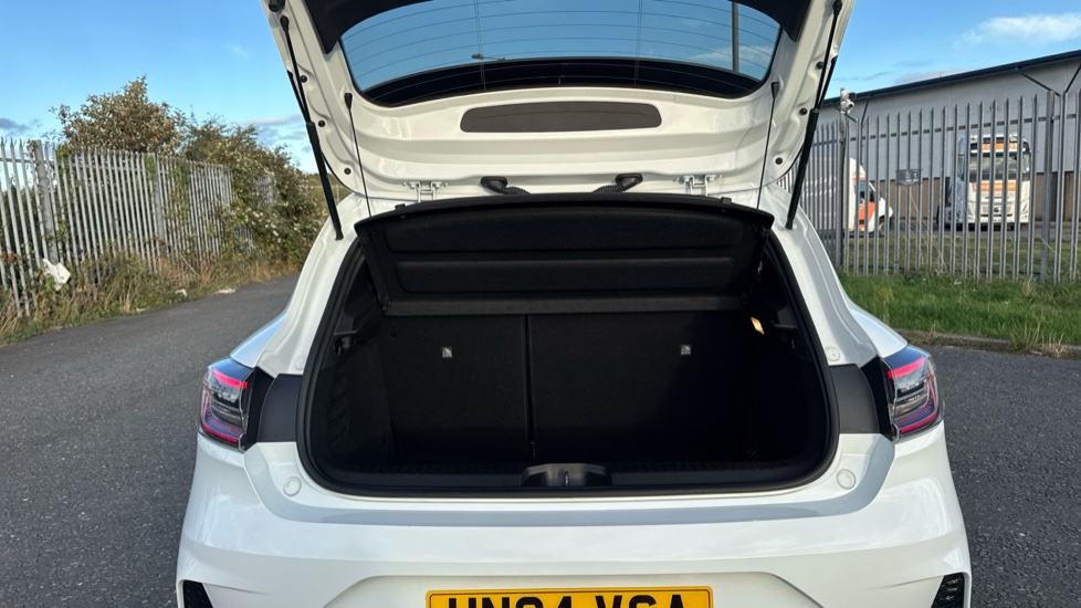 Renault Clio 1.6 E-TECH full hybrid 145 Esprit Alpine 5dr Auto Hybrid Hatchback - Image 4