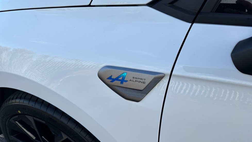 Renault Clio 1.6 E-TECH full hybrid 145 Esprit Alpine 5dr Auto Hybrid Hatchback - Image 28