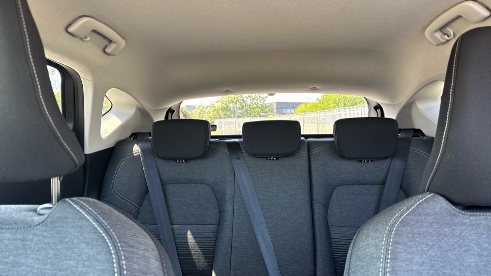 Renault Captur 1.0 TCE 100 Iconic 5dr Petrol Hatchback - Image 18