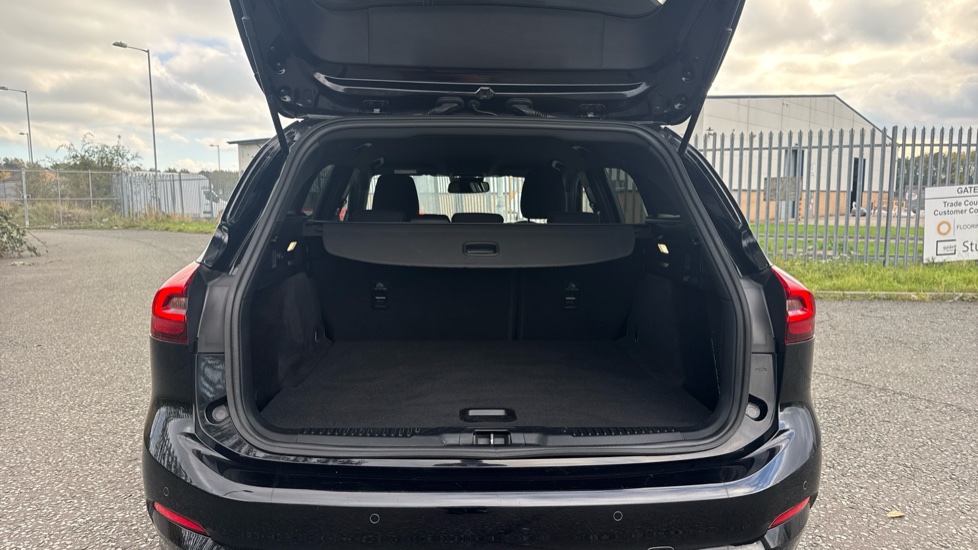 Ford Focus 1.0 EcoBoost Hybrid mHEV ST-Line 5dr Petrol Estate - Image 4