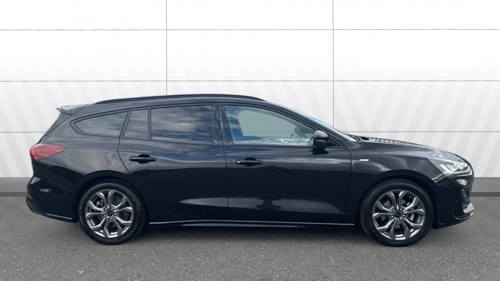 Ford Focus 1.0 EcoBoost Hybrid mHEV ST-Line 5dr Petrol Estate - Image 5