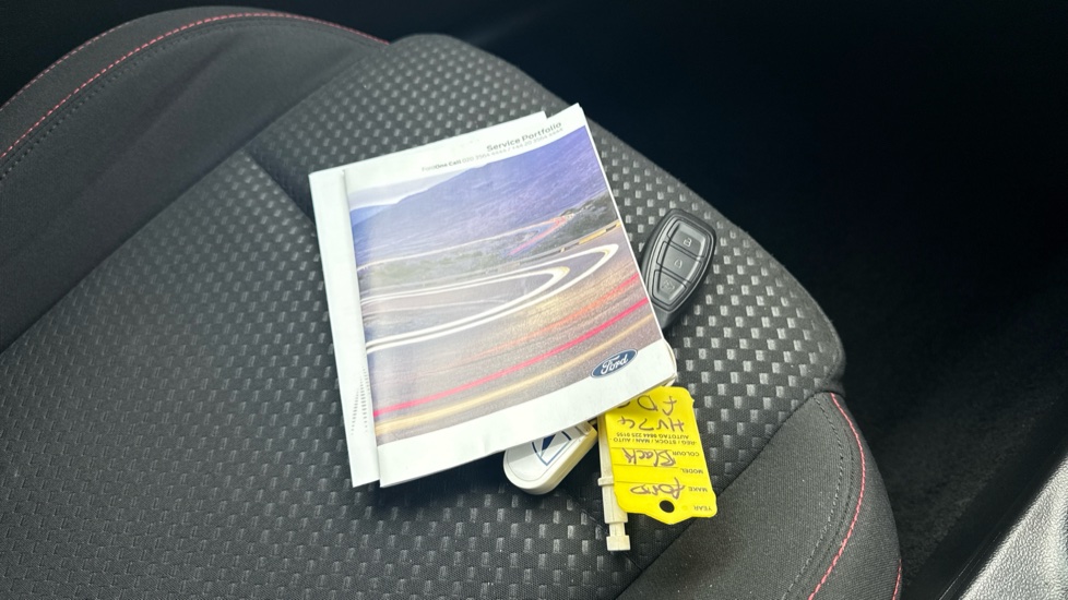 Ford Focus 1.0 EcoBoost Hybrid mHEV ST-Line 5dr Petrol Estate - Image 19