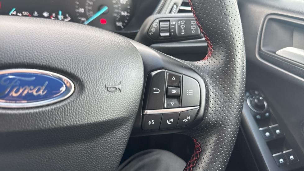 Ford Focus 1.0 EcoBoost Hybrid mHEV ST-Line 5dr Petrol Estate - Image 22