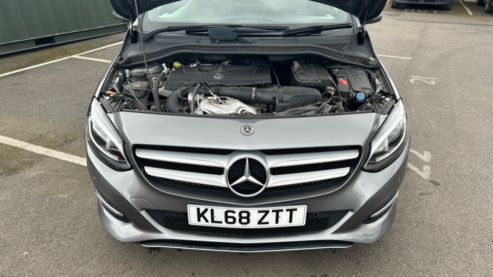 Mercedes-Benz B-Class B200 Exclusive Edition Plus 5dr Petrol Hatchback - Image 8