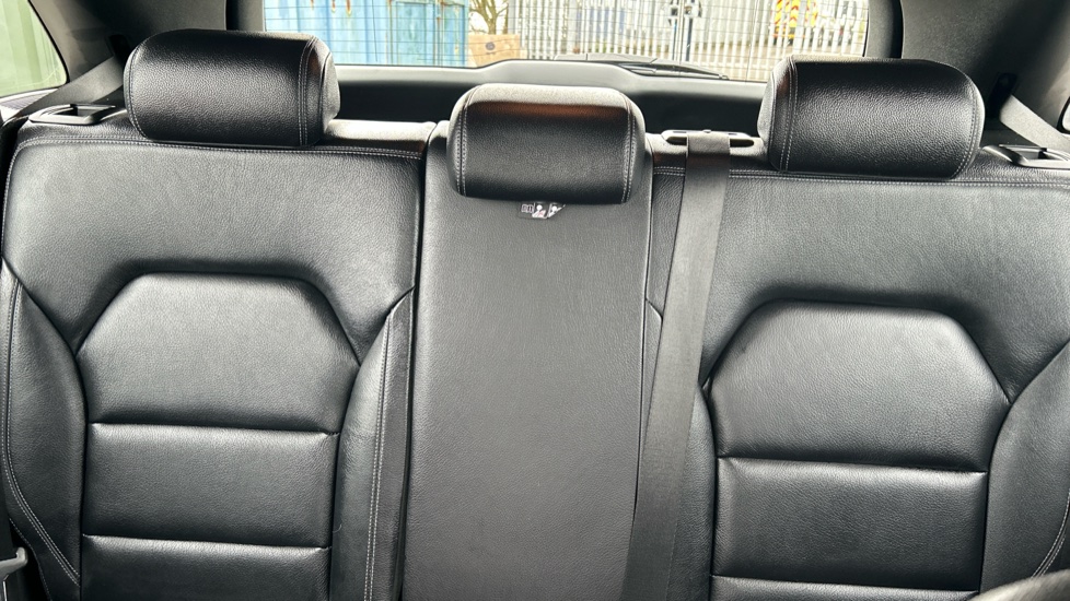Mercedes-Benz B-Class B200 Exclusive Edition Plus 5dr Petrol Hatchback - Image 15