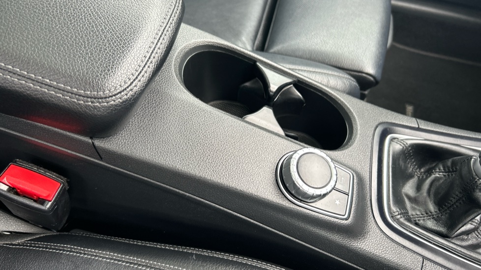 Mercedes-Benz B-Class B200 Exclusive Edition Plus 5dr Petrol Hatchback - Image 35