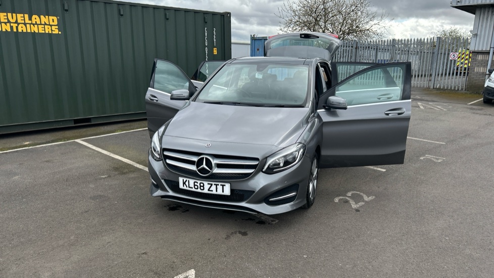 Mercedes-Benz B-Class B200 Exclusive Edition Plus 5dr Petrol Hatchback - Image 45