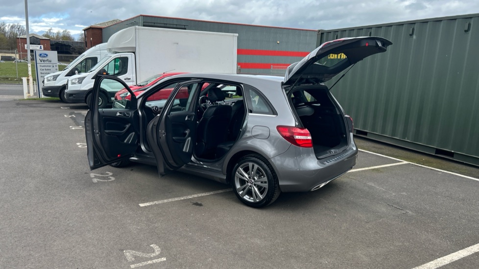 Mercedes-Benz B-Class B200 Exclusive Edition Plus 5dr Petrol Hatchback - Image 53